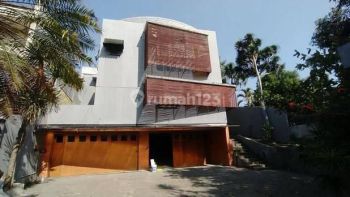 Ruang-usaha di Setiabudi, Bandung 528 m Bagus SHM