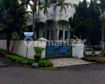 Dijual Rumah Lokasi Strategis di Kawaluyaan Indah Soekarno Hatta