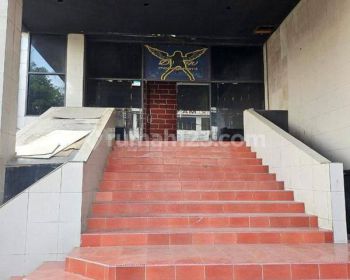 Disewakan gedung 3 lantai di kawasan komersil strategis tengah kota bandung bkr