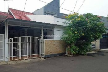 Rumah 1.5Lt  Bagus Strategis di Taman Galaxy Bekasi Selatan