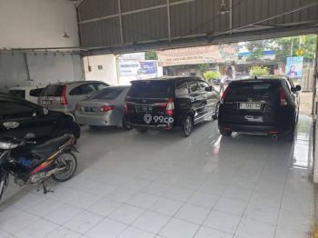 Ruang Usaha di Jalan Raya dekat Alun-alun, Cirebon Kota