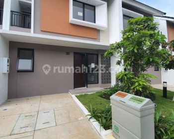 Rumah luas disewakan di Cluster Dayana