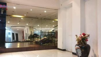 Rumah disewakan bagus semi furnished sayap Pajajaran