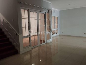 RUMAH MURAH di CLUSTER MENAGGIO.