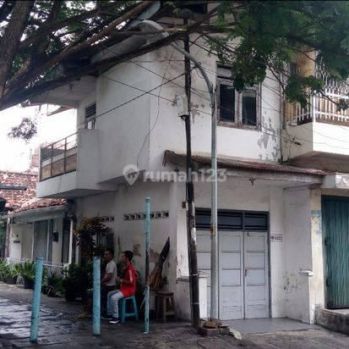 RUMAH 2 LANTAI BUBUTAN TENGAH SURABAYA MURAH