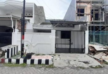 Rumah Darmo Indah Timur Dekat Jalan Raya 2 Lantai