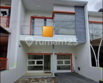 Rumah Minimalis 2 Lantai Dekat Sport Jabar Arcamanik Bandung