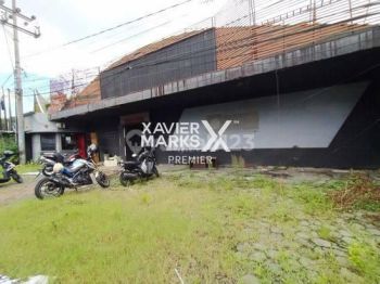 Ruang Usaha Besar Seberang Cyber Mall Dekat Unmer Dieng Malang