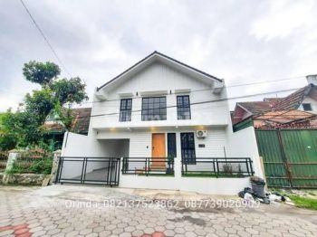 Rumah Mewah Griya Perwita Wisata Jl Kaliurang Km 13 Dekat Uii