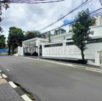 Rumah Mewah Lokasi Premium Cilandak