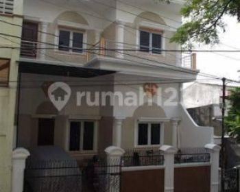 Dijual Rumah 2 Lantai Di Semarang Selatan