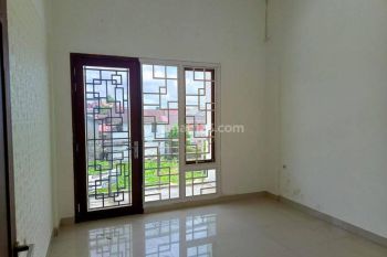 DISEWAKAN RUMAH SIAP HUNI JL. PARIS2