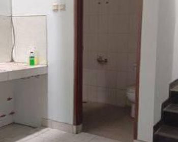 Ruko Mainroad disewakan di Cikoneng,buah batu