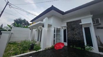 Rumah Rapi Siap Huni Komplek Pondok Cabe Depan Lapangan Terbang