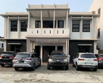 Dijual Rumah Kost di Taman Permata Lippo Karawaci