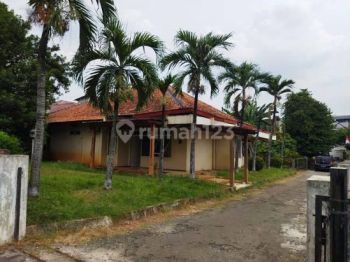 Rumah Tua Hitung Tanah Lokasi Strategis Hadap Timur Di Bintaro Tangerang Selatan