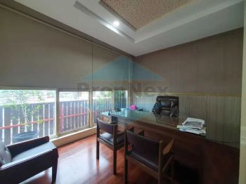 Ruko 4 Lantai Manyar Kertoarjo