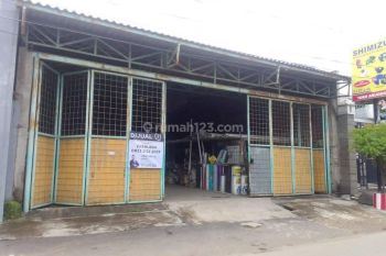Gudang Matrial Di Jl.Gn Galunggung Permai Cirebon
