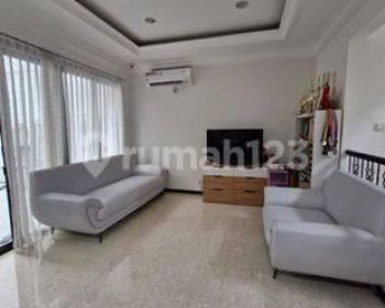 Rumah 2 Lantai dekat Perkantoran dan Aeon Mall 2 Lantai Bsd Tangerang