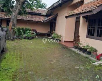 D jual tanah  Ada bangunan nya