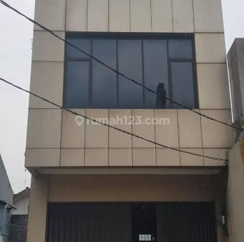 Ruko 3,5 Lantai di Pinggir Jalan Raya Besar Area Ciledug Tangerang
