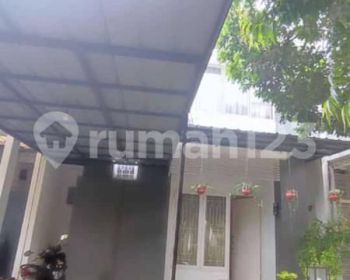 Rumah full furnished siap huni dalam cluster lokasi strategis