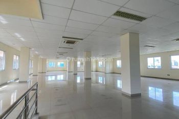 Pinggir Jln Raya, Bagus Utk Exposure Kantor. Gedung 6.5 Lantai 03