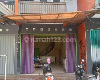 Ruko 2 lantai di condong catur sleman di sewakan