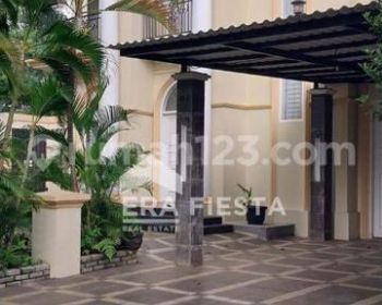 Rumah Mewah Ada Swimmpool Di Fontainableau Bukit Golf Bsd