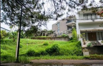 Tanah di Forest Hills, Dago Resor Bandung SHM 380 m²