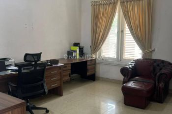 Rumah Citraland Dekat Graha Family, Pakuwon Indah