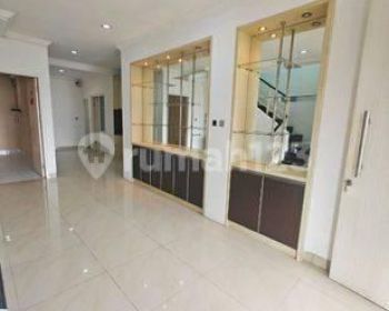 Rumah Serenade Lake 7x16 Gading Serpong Semi Furnish