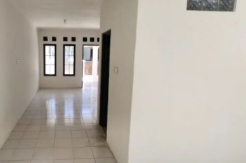 DIKONTRAKAN RUMAH BARU renov GRESS