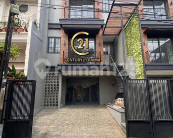 Rumah  Brand New Minimalis Di Cilandak Jakarta Selatan