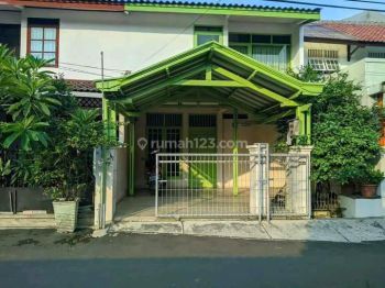 Jual Cepat Rumah 2 Lantai Siap Huni di Komplek DKI