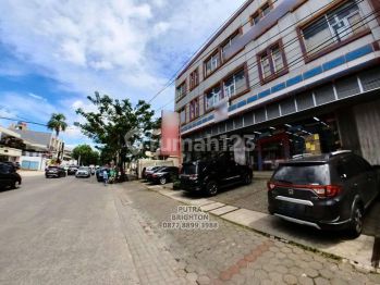 Disewakan Gedung Kantor Di Jl Raya Strategis Di Duri Kepa, Jakbar