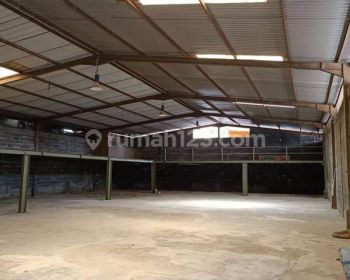 Disewa Gudang 750m2 di Daan Mogot