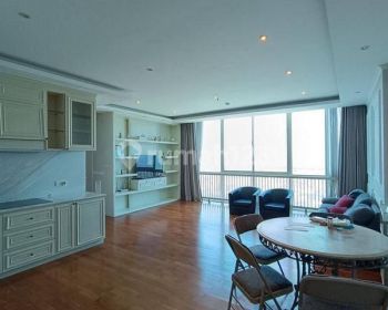 Apartement Via ciputra world 3BR Furnished Mewah Interior