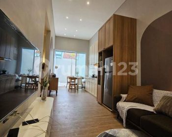 Rumah KEREN  Belissimo Palazzo di Kota Baru Parahyangan Bandung