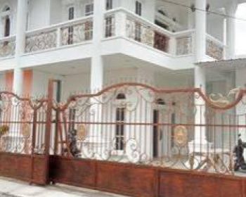 Rumah 2 Lantai Bagus Komplek Bumi Panyawangan , Bandung Timur