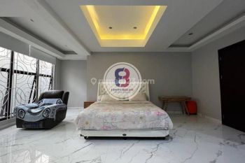 Rumah Cantik Di Cluster Premium Graha Raya Bintaro Jaya