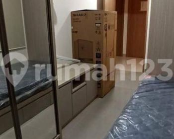 DISEWAKAN APARTEMEN BARU, BSD, FULL FURNISH, BAGUS, SIAP PAKAI