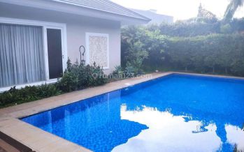 Rumah Bagus Semi Furnished SHM di Pondok Indah, Jakarta Selatan