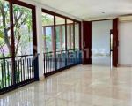 thumbnail-nice-house-in-compound-in-cilandak-with-private-pool-and-garden-11
