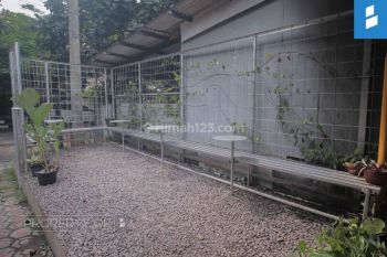 Ruang Usaha di Jalan Cendana, Cocok untuk Cafe, Kuliner