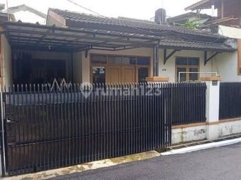 Rumah minimalis di Riung Bandung