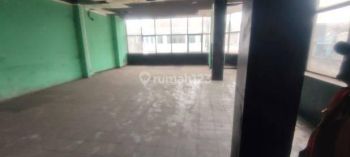 Ruang Usaha Tengah Kota di Jalan Dewi Sartika, Bandung