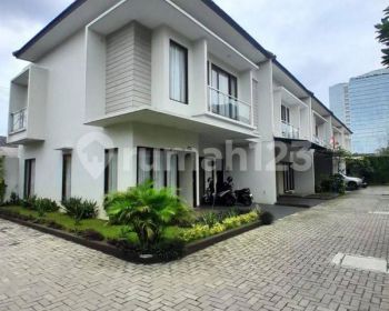 Rumah mewah dijual di jakarta selatan kebagusan