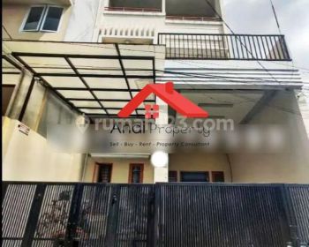 Rumah bagus Siap Huni Lokasi strategis di Duri Kepa(DK157)