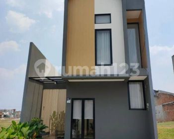 Rumah Keren 2 Lantai Dekat ke Kawasan BSD City Tangerang